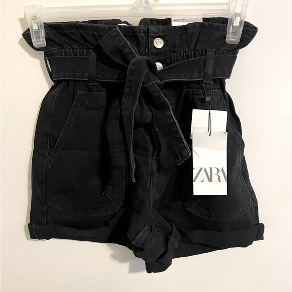 Women Zara Sz US 4 Paper Bag Fit denim black shorts with belt - Picture 3 of 6